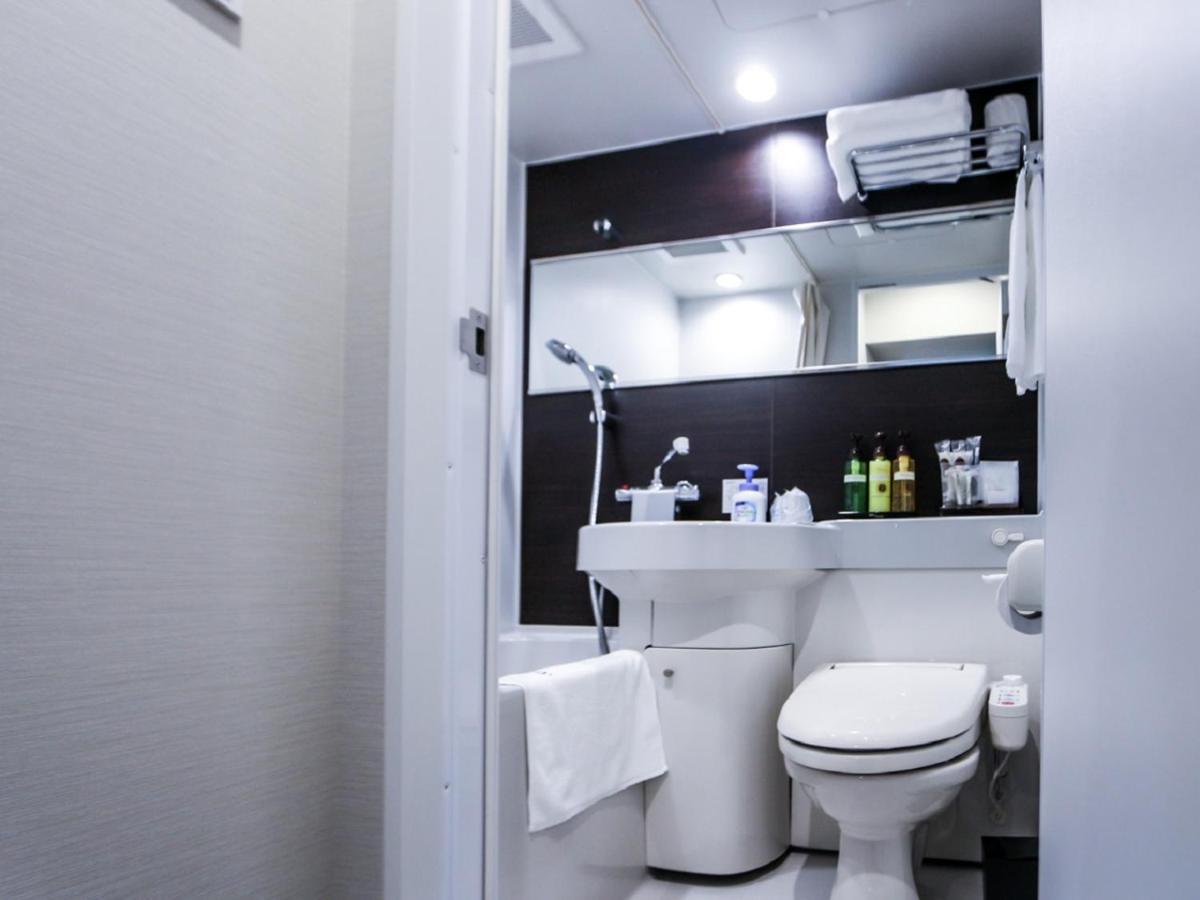 Hotel Livemax Yokohama Kannai Ekimae מראה חיצוני תמונה